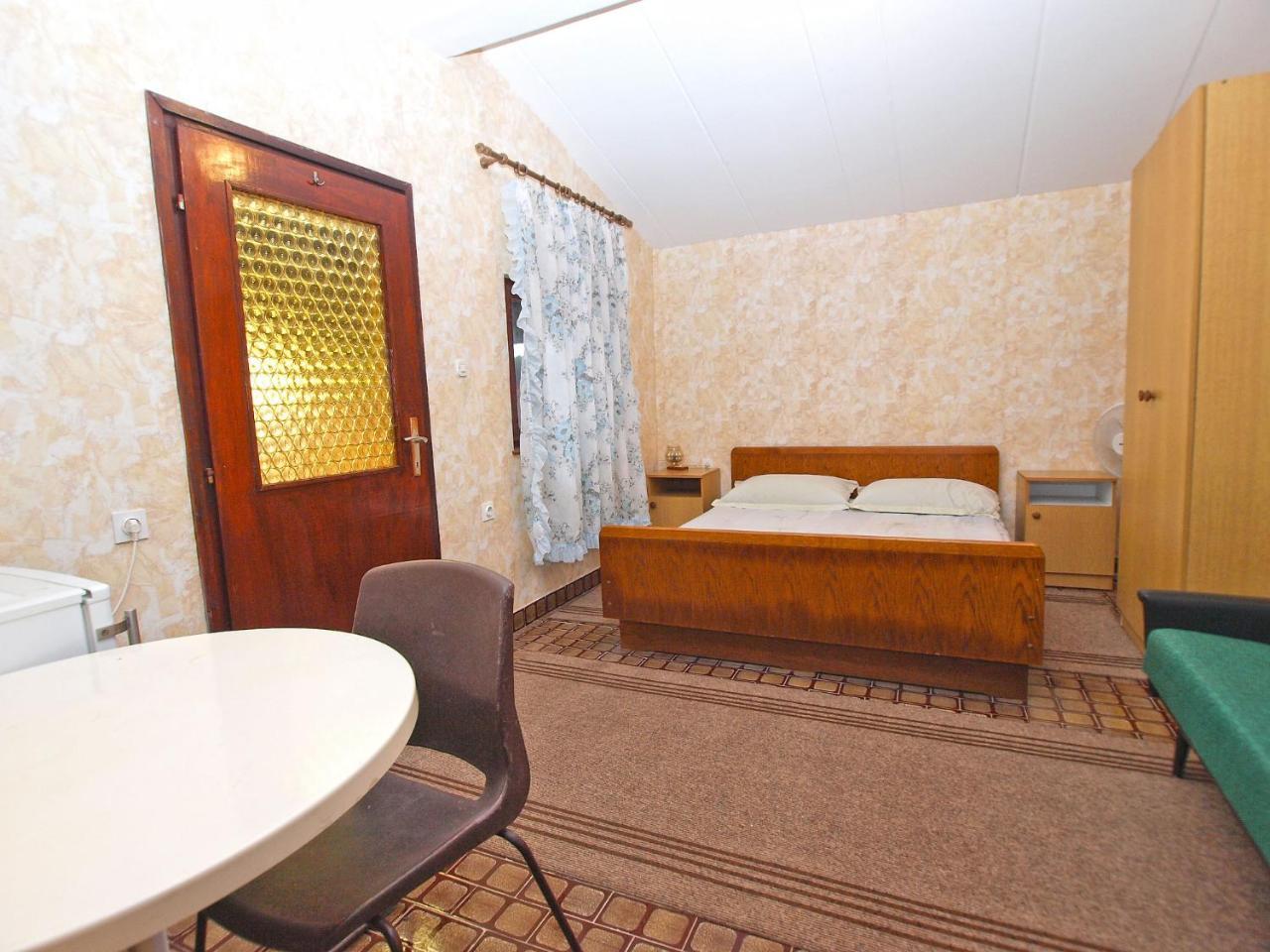 Rooms Antun 1238 Medulin Bagian luar foto