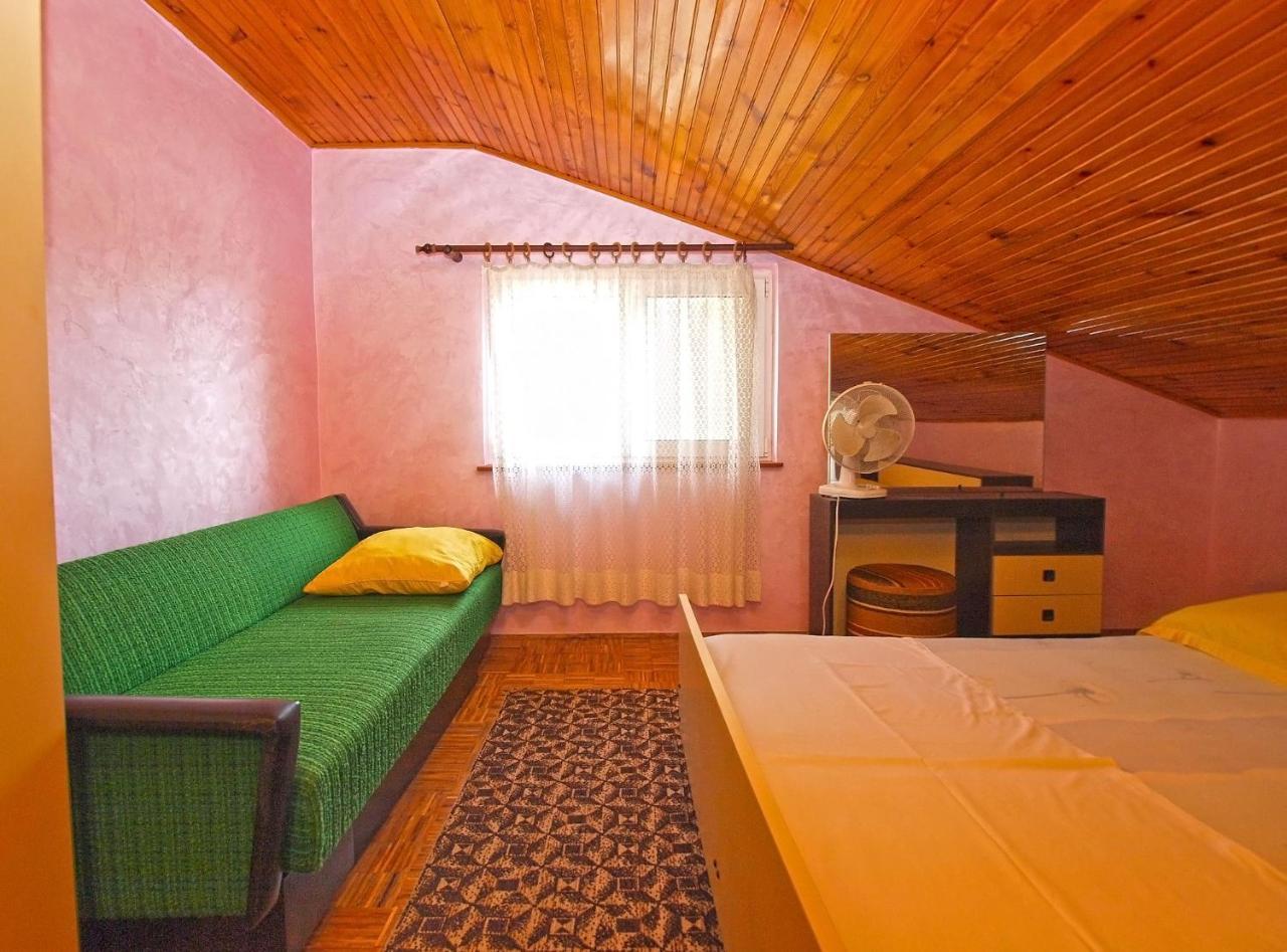 Rooms Antun 1238 Medulin Bagian luar foto